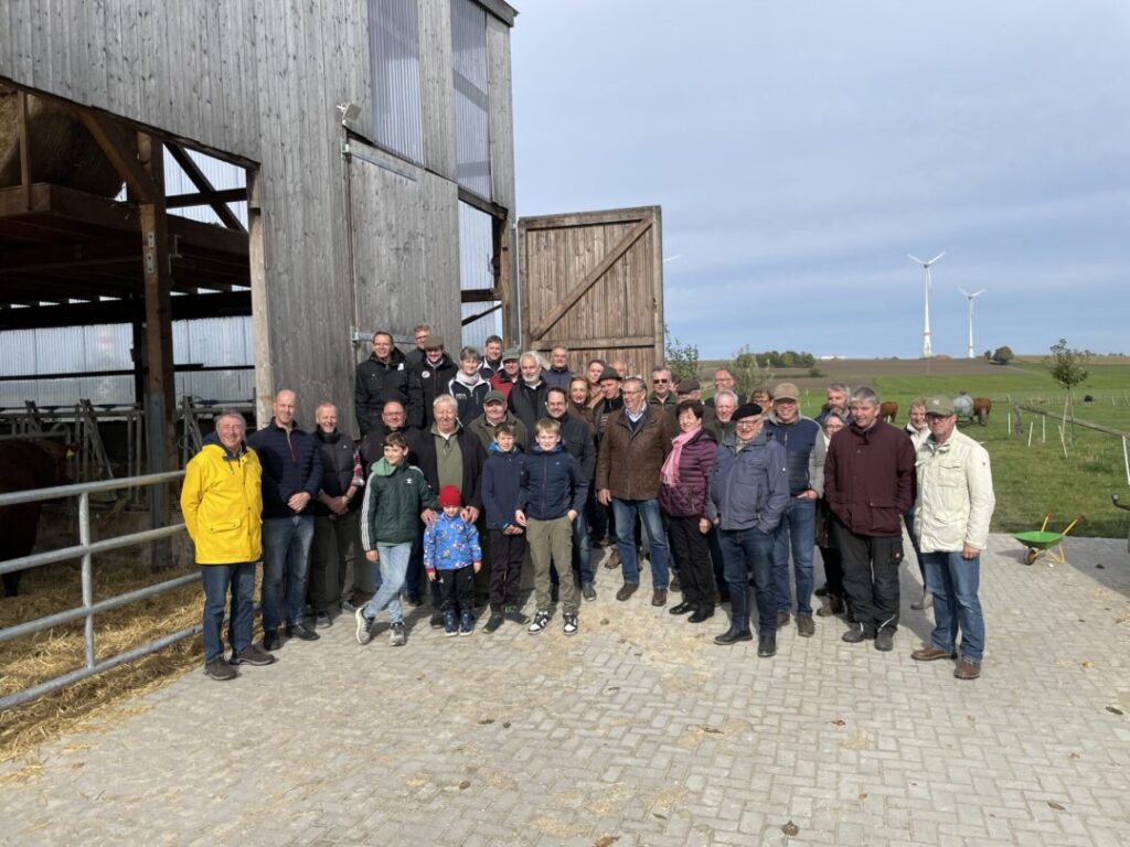 Gruppenfoto beim Angustreffen Vier Linden